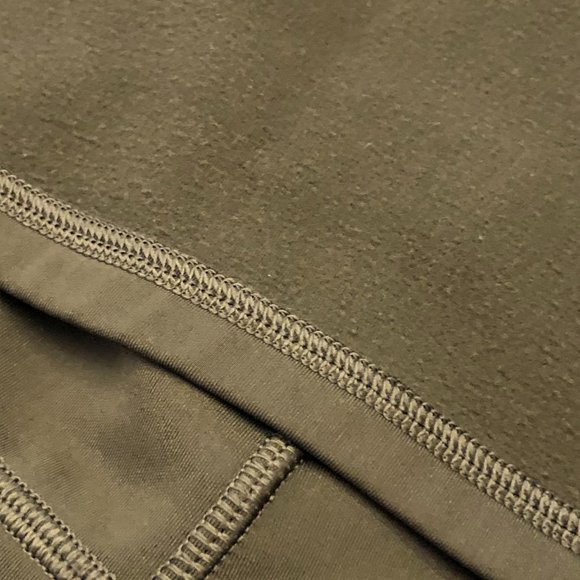 Lululemon Half Zip Top: Size 4/6 - Picture 11 of 12